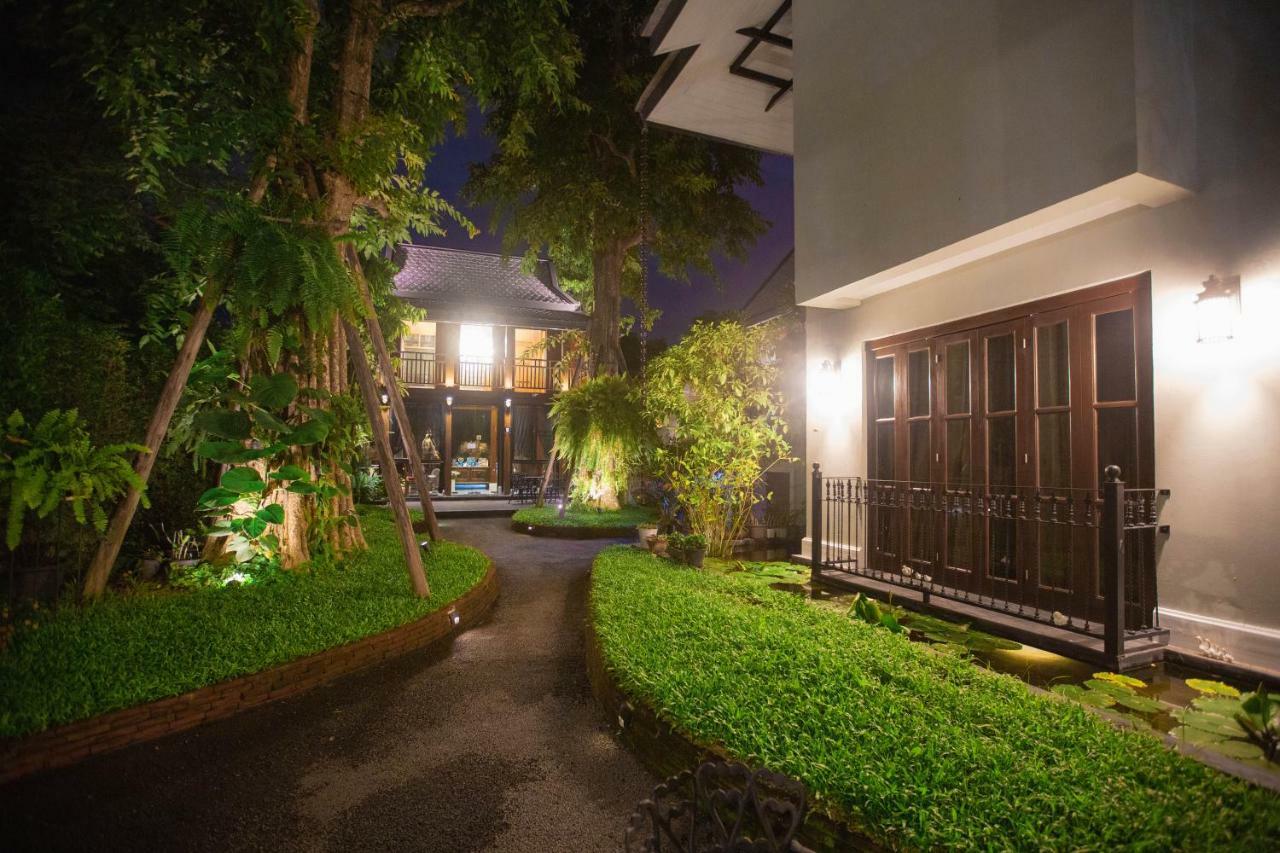V Heritage Villa Chiang Mai Exterior foto